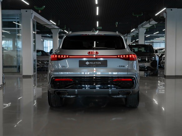 2026 Audi Q5 L III (GU), серый - вид 5