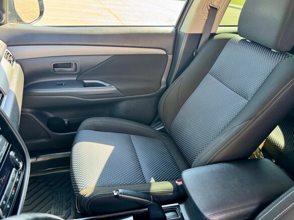 2018 Mitsubishi Outlander III Рестайлинг 3, синий, 1890000 рублей - вид 22