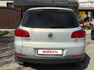 2011 Volkswagen Tiguan I Рестайлинг, серебристый, 980000 рублей, вид 5