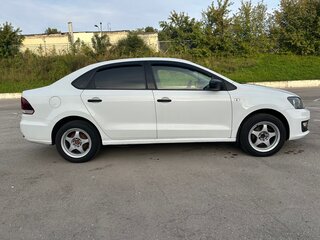 2020 Volkswagen Polo V Рестайлинг, белый, 799000 рублей, вид 4