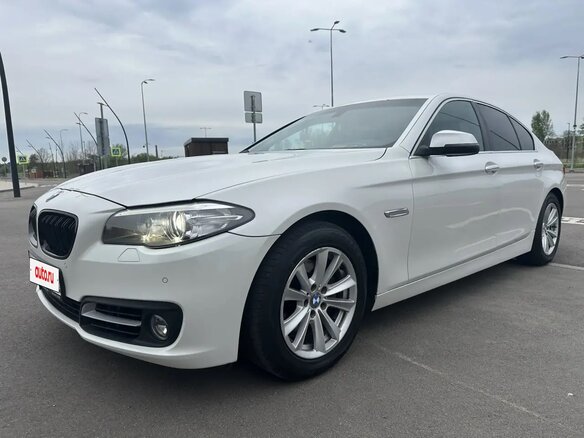 2013 BMW 5 серии 528i xDrive VI (F10/F11/F07) Рестайлинг, белый, 1790000 рублей