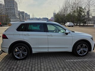 2019 Volkswagen Tiguan II, белый, 3160000 рублей, вид 2