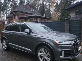 2020 Audi Q7 55 TFSI II (4M) Рестайлинг, серый, 5200000 рублей, вид 2
