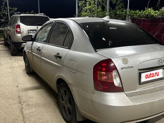 2007 Hyundai Verna II, серебристый, 380000 рублей, вид 4