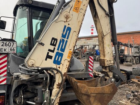 2019 Terex TLB 825, 4700000 рублей, вид 4