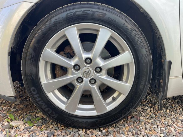 2010 Toyota Avensis III, серебристый, 755000 рублей - вид 11