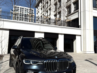 2019 BMW X7 30d I (G07), серый, 8500000 рублей, вид 1