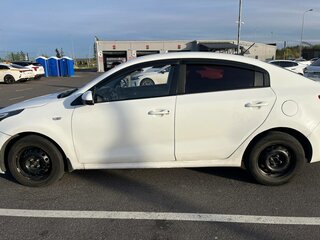 2018 Kia Rio IV, белый, 670000 рублей, вид 4