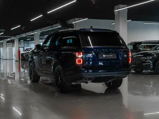 2021 Land Rover Range Rover IV Рестайлинг, синий, 6800000 рублей, вид 5