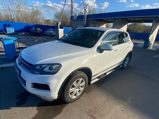 2012 Volkswagen Touareg II, белый, 1440000 рублей, вид 1
