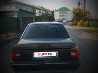 1991 Opel Vectra KAT A, красный, 85000 рублей, вид 2
