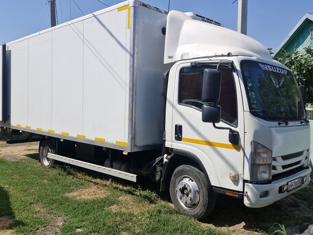 2020 Isuzu Elf (N-series), белый, 2000000 рублей, вид 1