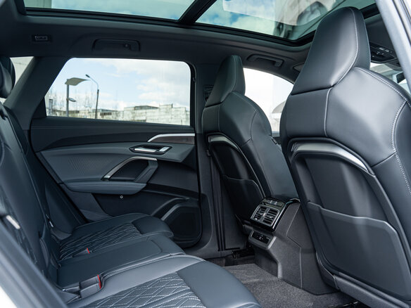 2026 Audi Q5 L III (GU), белый, 6795000 рублей - вид 10