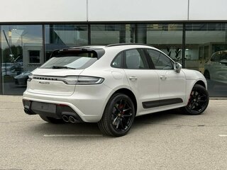 2026 Porsche Macan GTS I Рестайлинг 2, серый, 15690000 рублей, вид 4