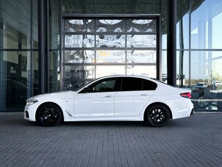 2018 BMW 5 серии 520d xDrive VII (G30/G31/G38), белый, 3465000 рублей, вид 4