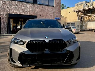 2024 BMW X6 40i III (G06) Рестайлинг, серый, 12500000 рублей, вид 3