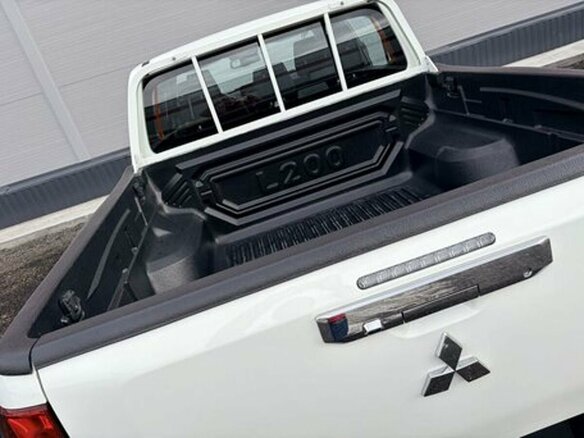 2025 Mitsubishi L200 VI, белый, 4850000 рублей - вид 18