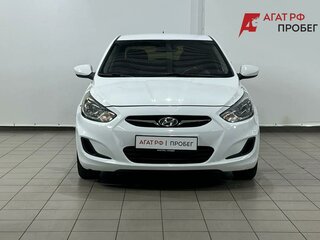2013 Hyundai Solaris I, белый, 680000 рублей, вид 2
