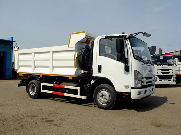 2026 Isuzu Elf (N-series), белый