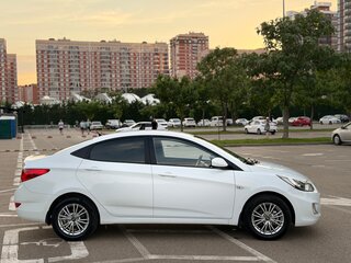 2012 Hyundai Solaris I, белый, 800000 рублей, вид 3