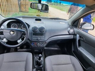 2009 Chevrolet Aveo I Рестайлинг, серебристый, 230000 рублей, вид 4