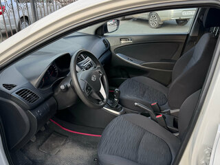 2015 Hyundai Solaris I Рестайлинг, бежевый, 863000 рублей, вид 3