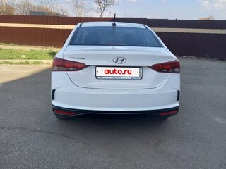 2021 Hyundai Solaris II Рестайлинг, белый, 1400000 рублей, вид 5