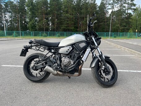 2018 Yamaha XSR700, серый, 640000 рублей, вид 2