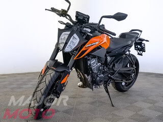 2026 KTM 790 Duke, оранжевый, 1150000 рублей, вид 4