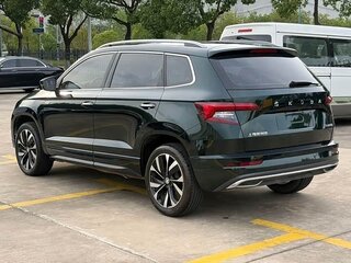 2022 Skoda Karoq I, зелёный, 1680990 рублей, вид 5
