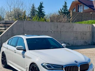 2020 BMW 5 серии 520i VII (G30/G31/G38) Рестайлинг, белый, 4750000 рублей, вид 5