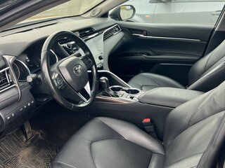 2018 Toyota Camry VIII (XV70), чёрный, 2850000 рублей, вид 4