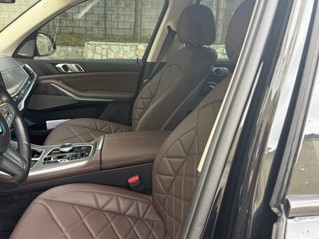 2024 BMW X5 Long 30Li IV (G05/G18) Рестайлинг, чёрный, 7900000 рублей, вид 4