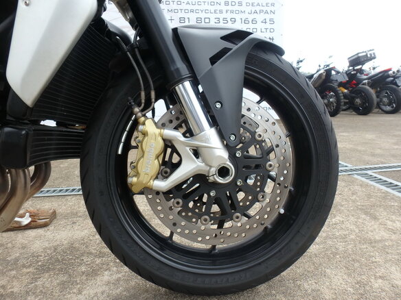2013 MV Agusta Brutale 675, красный, 510000 рублей - вид 14