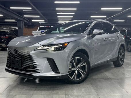 Lexus RX V