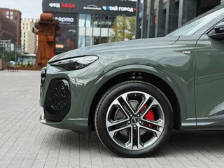 2026 Audi Q5 L III (GU), зелёный, 6299999 рублей, вид 4