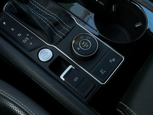 2021 Volkswagen Teramont I Рестайлинг, серый, 3812200 рублей - вид 20