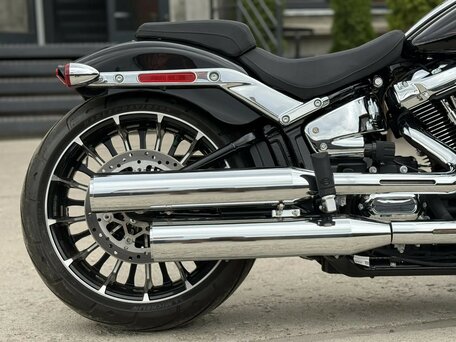 2024 Harley-Davidson Breakout, чёрный, 2240000 рублей, вид 4
