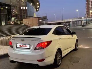 2013 Hyundai Solaris I, белый, 850000 рублей, вид 4