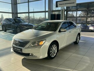 2012 Toyota Camry VII (XV50), белый, 1895000 рублей, вид 3