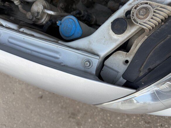2006 Kia Spectra I Рестайлинг 2, серебристый, 395000 рублей - вид 11