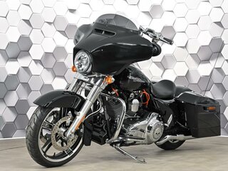 2014 Harley-Davidson Street Glide, чёрный, 1427000 рублей, вид 2