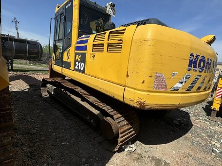 2021 Komatsu PC210, жёлтый, 11230000 рублей, вид 4