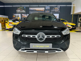 2020 Mercedes-Benz GLA 200 II (H247), чёрный, 2090000 рублей, вид 2