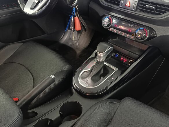 2021 Kia Cerato IV, серый, 2130000 рублей - вид 12