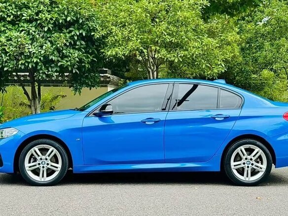 2022 BMW 1 серии 120i III (F52) Рестайлинг, голубой - вид 4