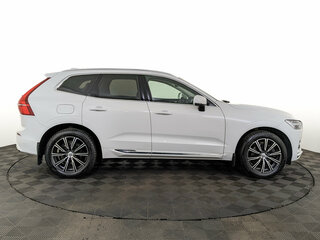 2019 Volvo XC60 II, белый, 3335000 рублей, вид 4