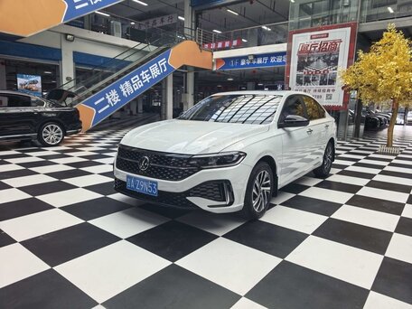 2023 Volkswagen Lavida III Рестайлинг, белый, 1500000 рублей, вид 1