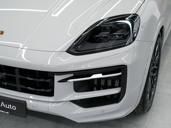 2026 Porsche Cayenne GTS III Рестайлинг, серый, 25900000 рублей - вид 5
