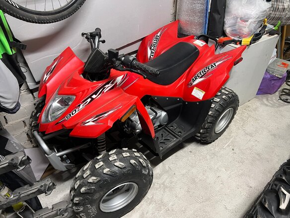 2012 Arctic Cat 90 Series, красный, 200000 рублей
